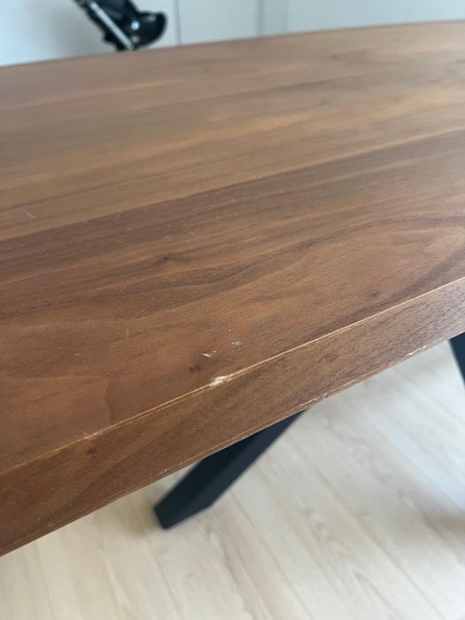 Mesa de jantar usada