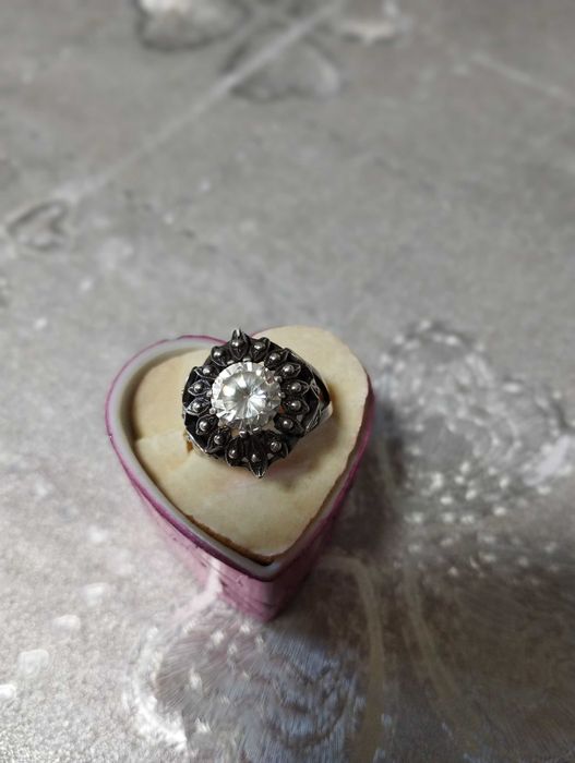 Серебряный набор ( кольцо + серьги)