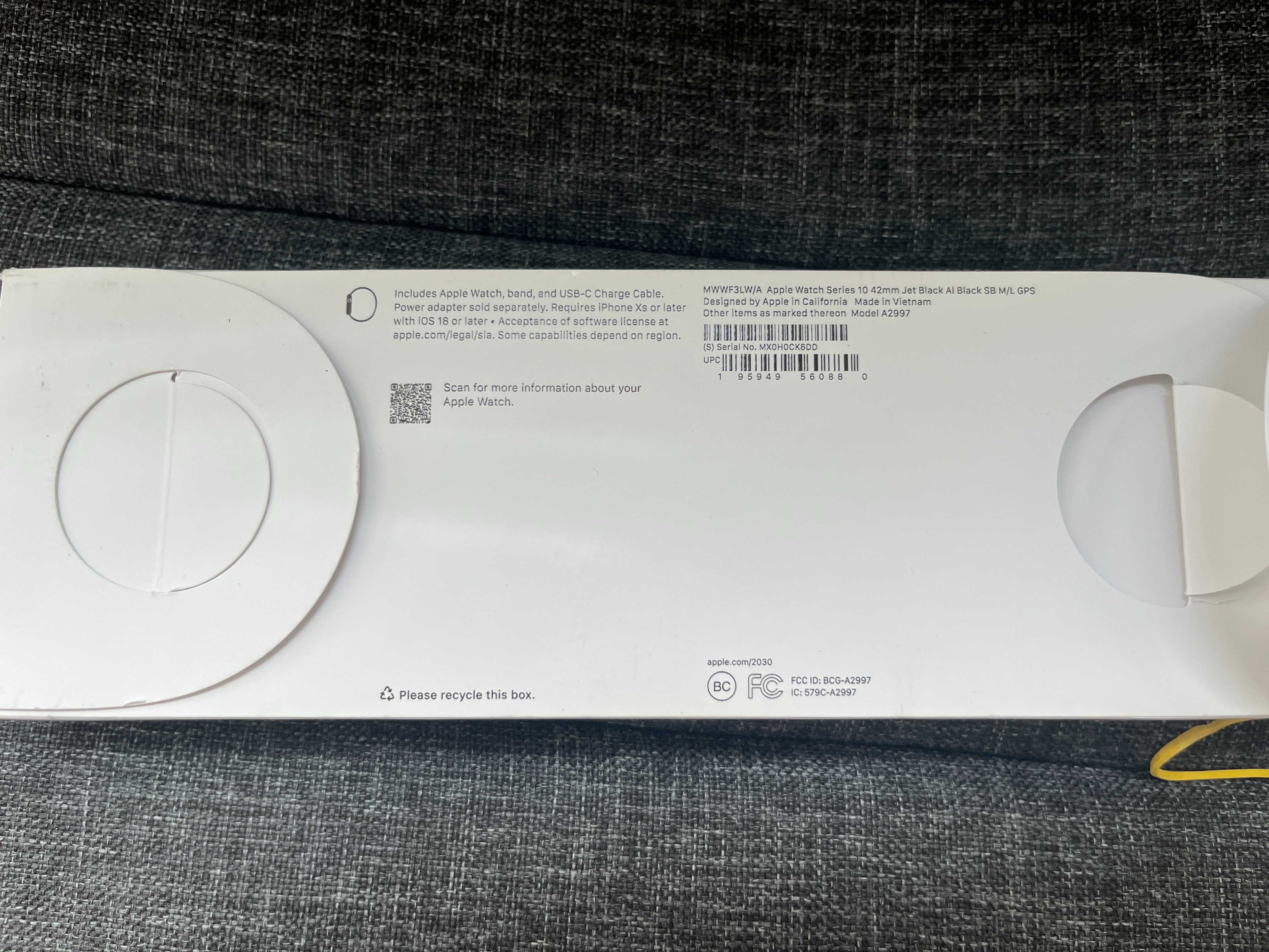 Apple Watch Series 10 42mm Jet Black + аксессуары + гарантия до 2026