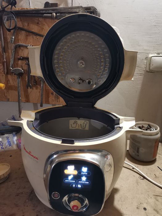 Мультиварка-скороварка  Moulinex cook4me