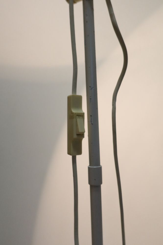 Biała duńska lampa podłogowa 1970 vintage retro stojąca
