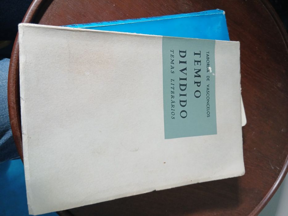 Taborda de Vasconcelos, Tempo Dividido