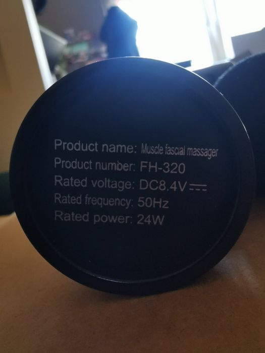 Pistolet do masażu masażer z różnymi końcówkami wymiennymi do mięśni