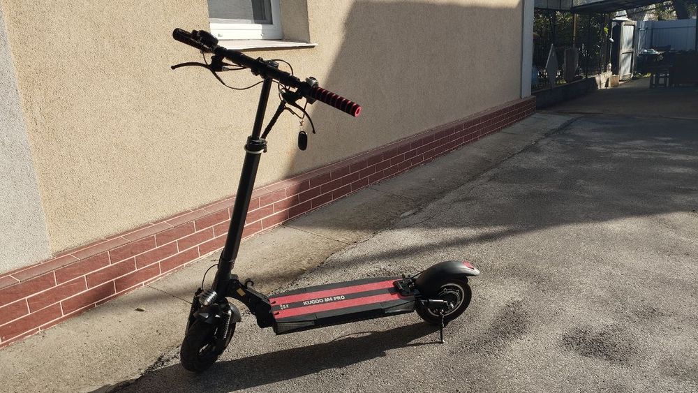 Електросамокат Kugoo m4 pro