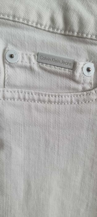 Calvin Klein spodnie białe W28 L30 rurki XS 34