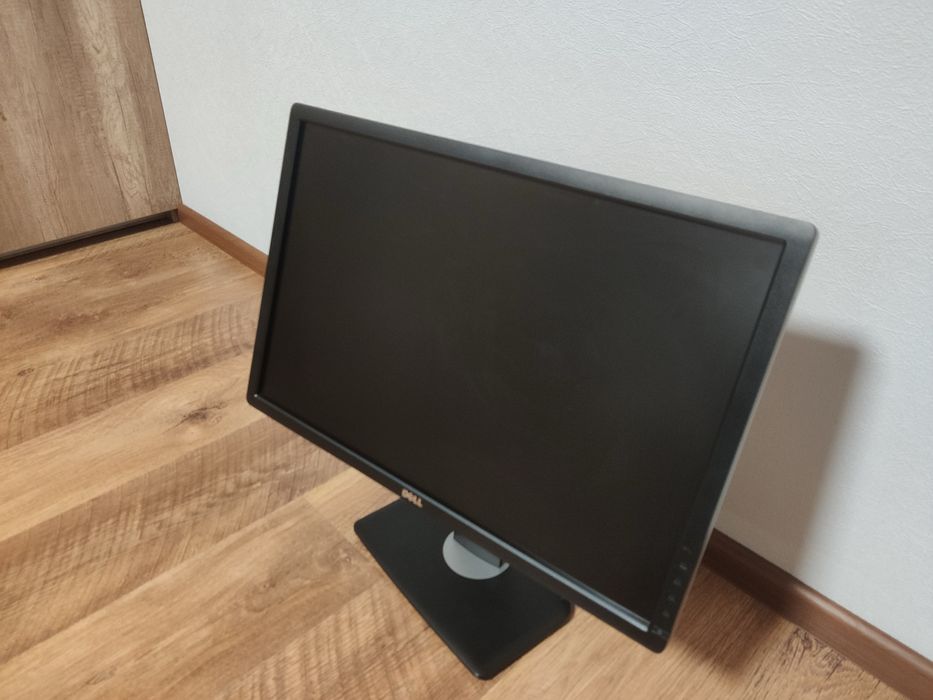 Монитор 24" Dell UltraSharp U2412M Black +коробка
