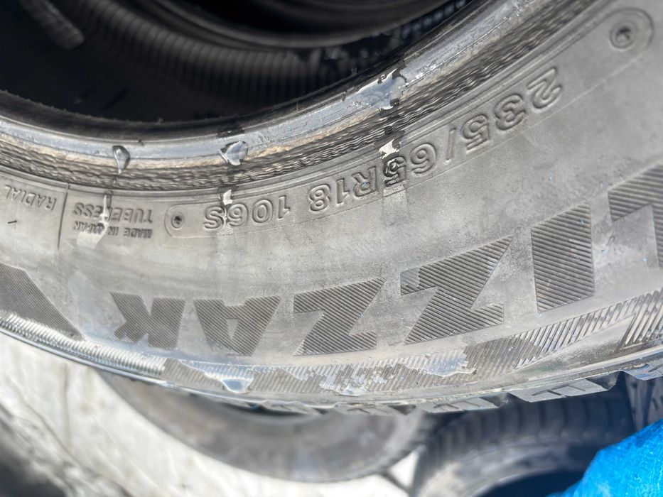 235-65-R18 BRIDGESTONE BLIZZAK комплект 4 штуки зимней резины GERMANY