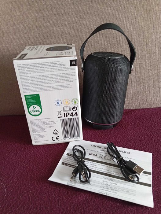 Hykker Głośnik Przenośny Bluetooth Zewnętrzny czarny 10W/ RadioFM /5h
