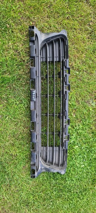 peugeot 308 t9 lift kratka zderzaka przód