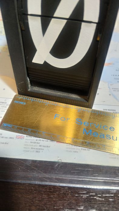 Displays de palhetas, split flap display. Arduino/Raspberry Pi