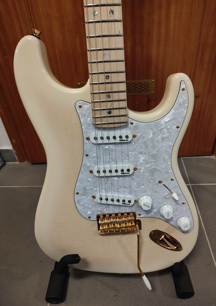 Fender stratocaster Ritchie Kotzen 2023 como nova