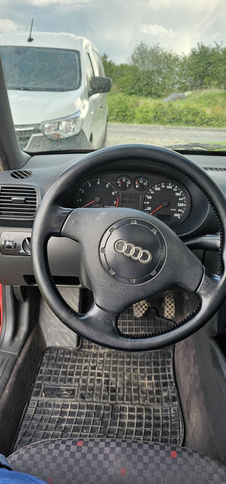 Audi - A3 - LPG - 2 komplety opon