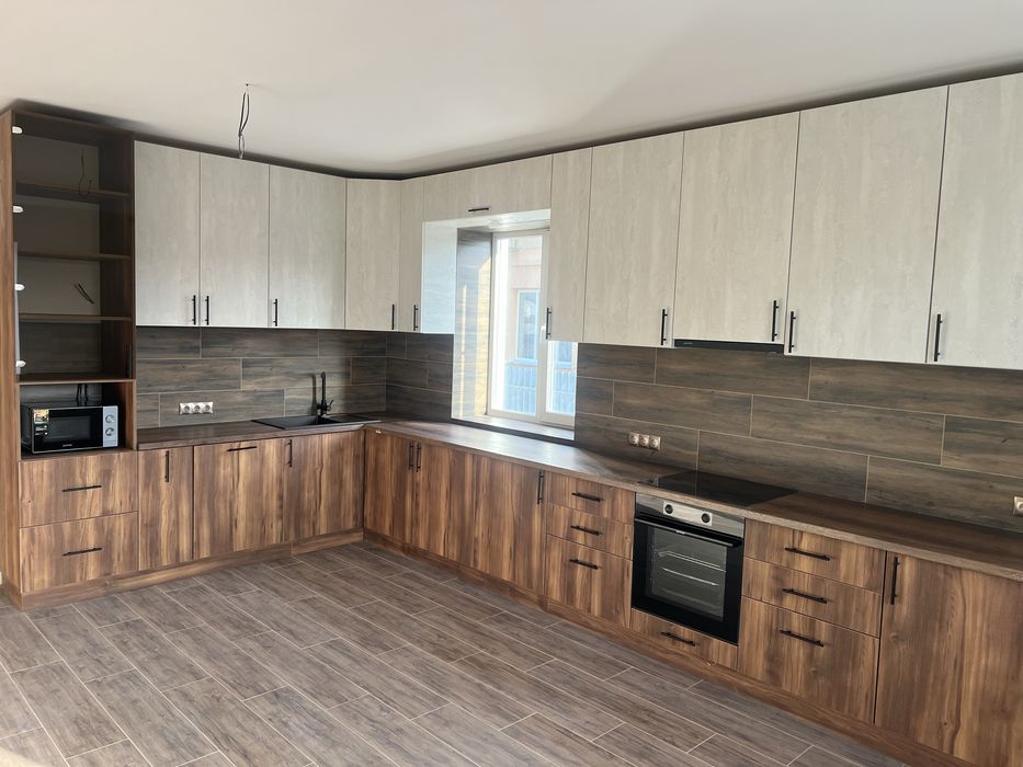 Продам дім 165 кв 3 кім + 80 кв 3-й поверх 14 сотих Гнідин Гнедин
