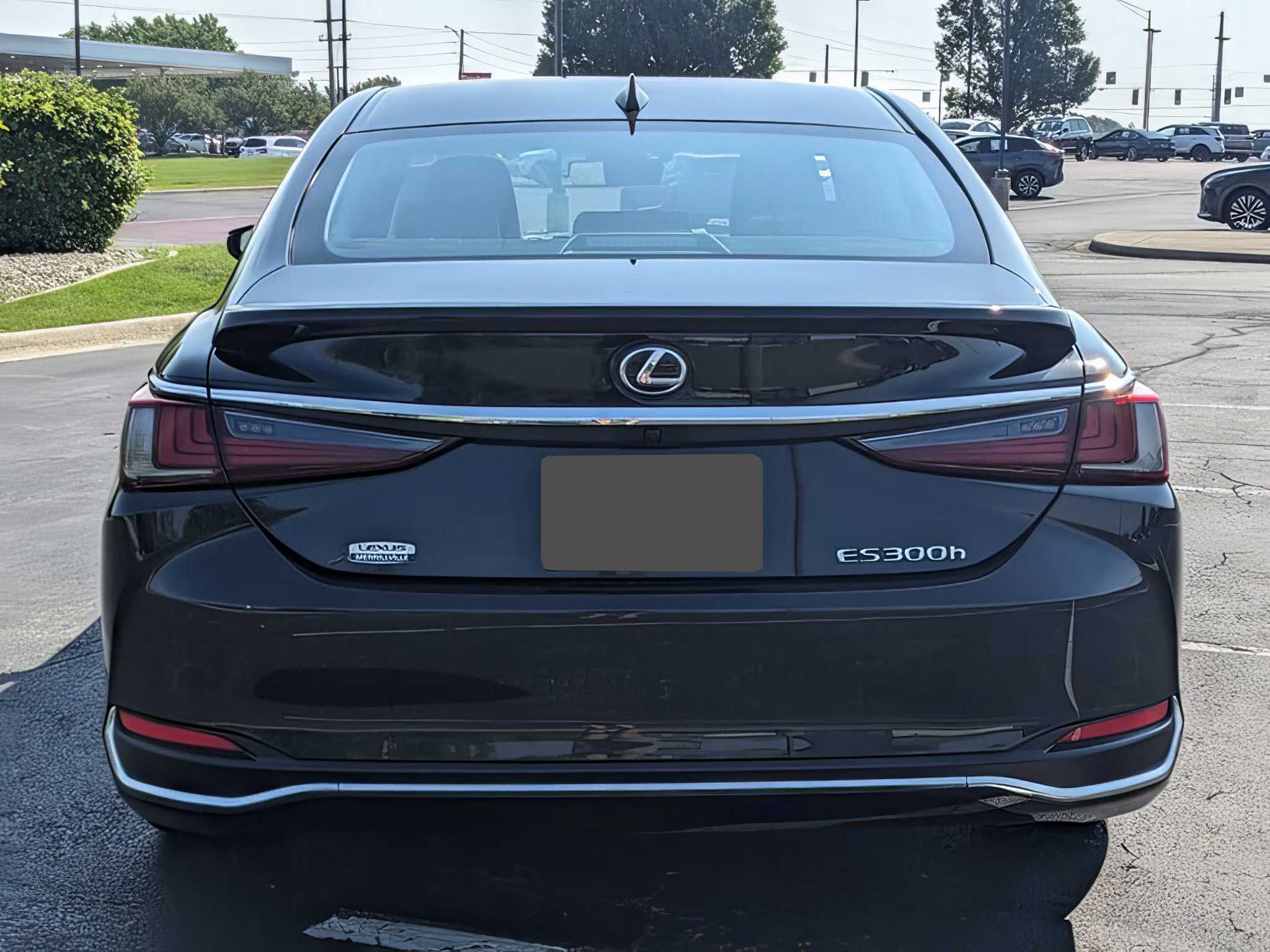 2023 Lexus ES Hybrid 300h