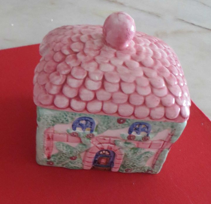 Antiguidades Açucareiro Cerâmica forma casa 7,5 X 9,5 - Altura: 10 cm