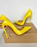Szpilki Christian Louboutin So Kate 36