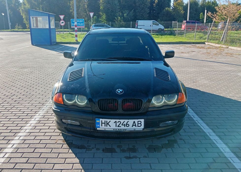Продам BMW 320i 2.0л