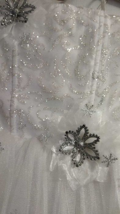 Сукня сніжинки на новорічне свято