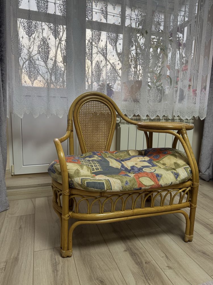 Плетені меблі (крісло)