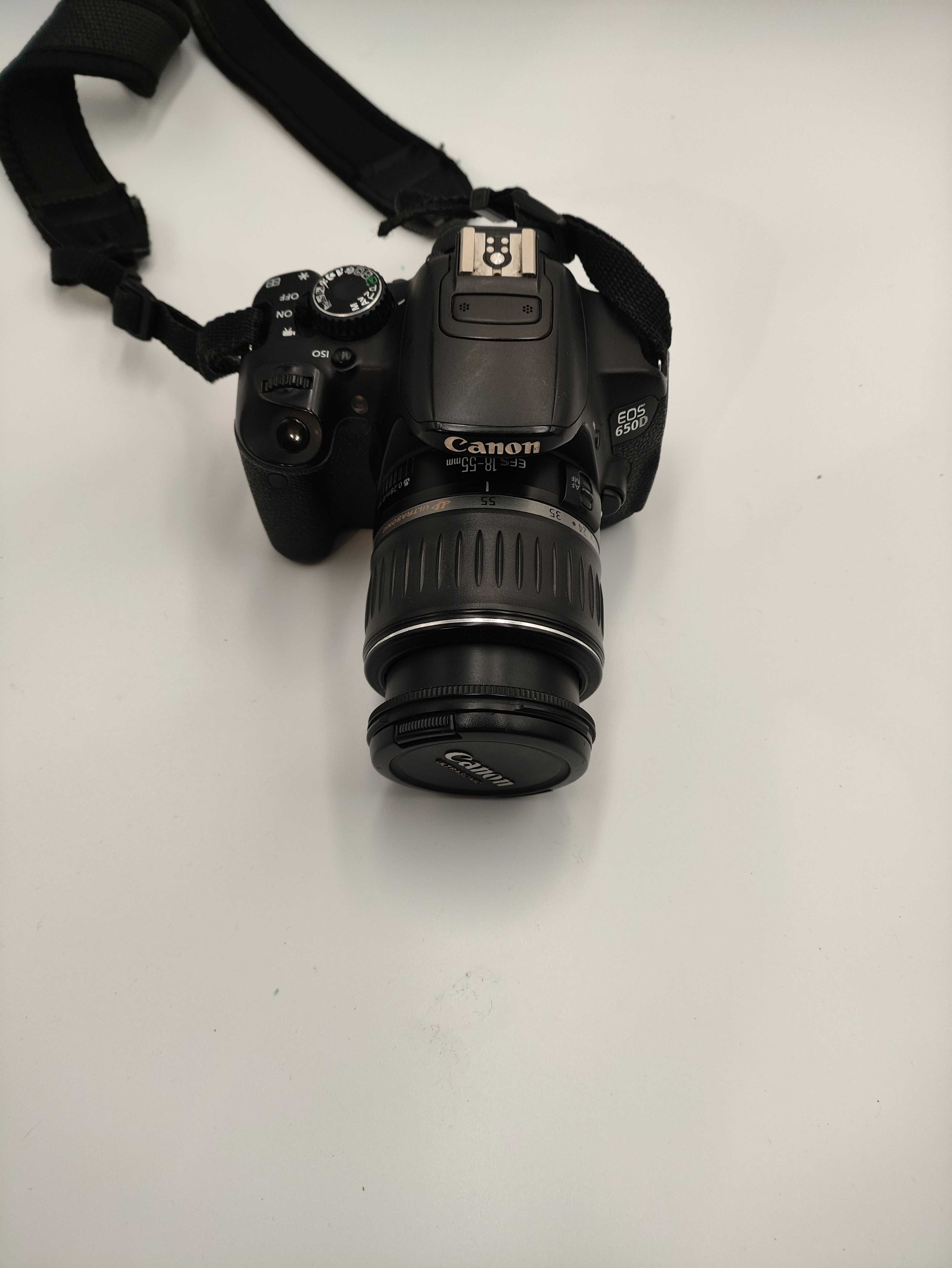 Aparat fotograficzny Canon EOS 650D korpus/obiektyw 18-135mm + 18-55mm