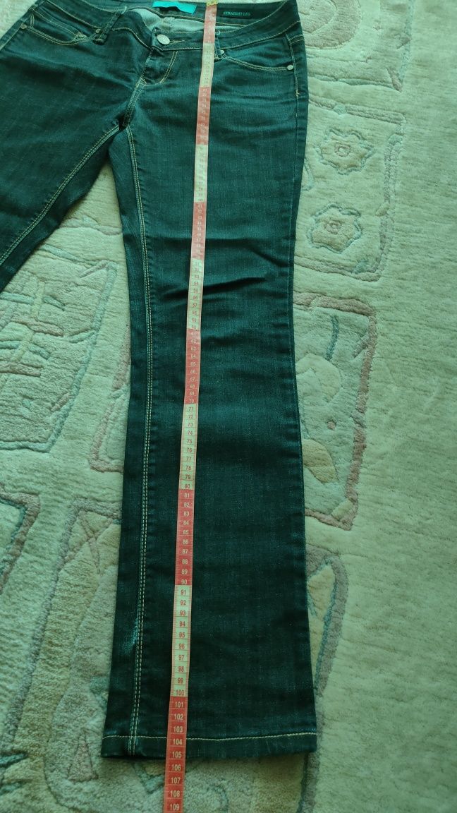 Spodnie jeansowe proste nogawki house of denim