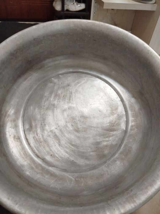 Миска алюминиевая б/у