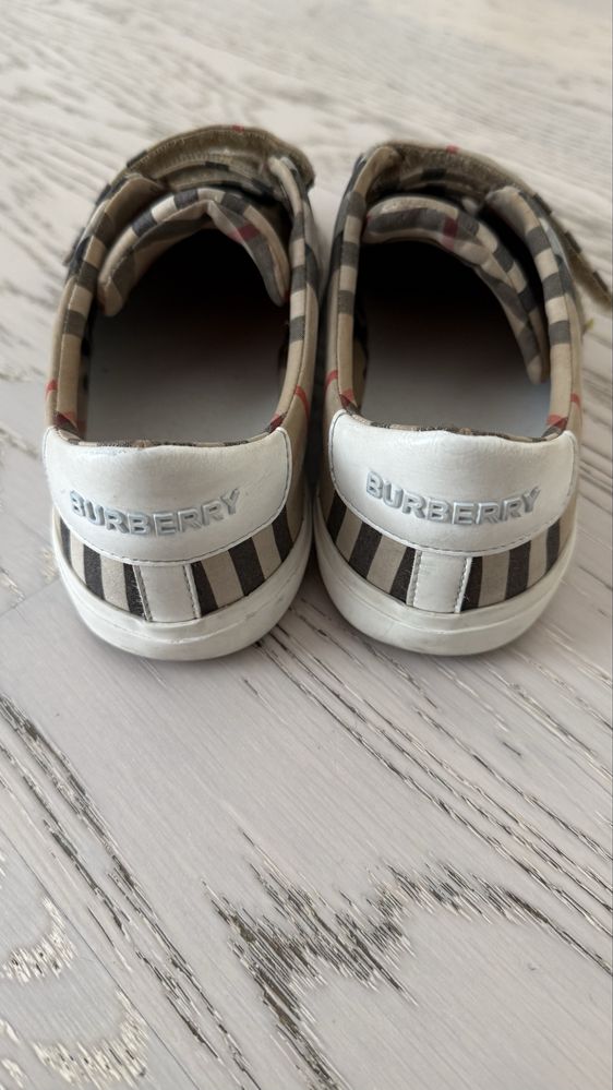Burberry кеді детячі