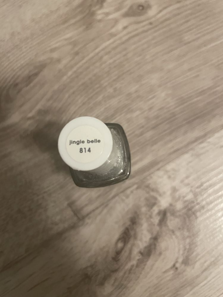 Lakier do paznokci Essie