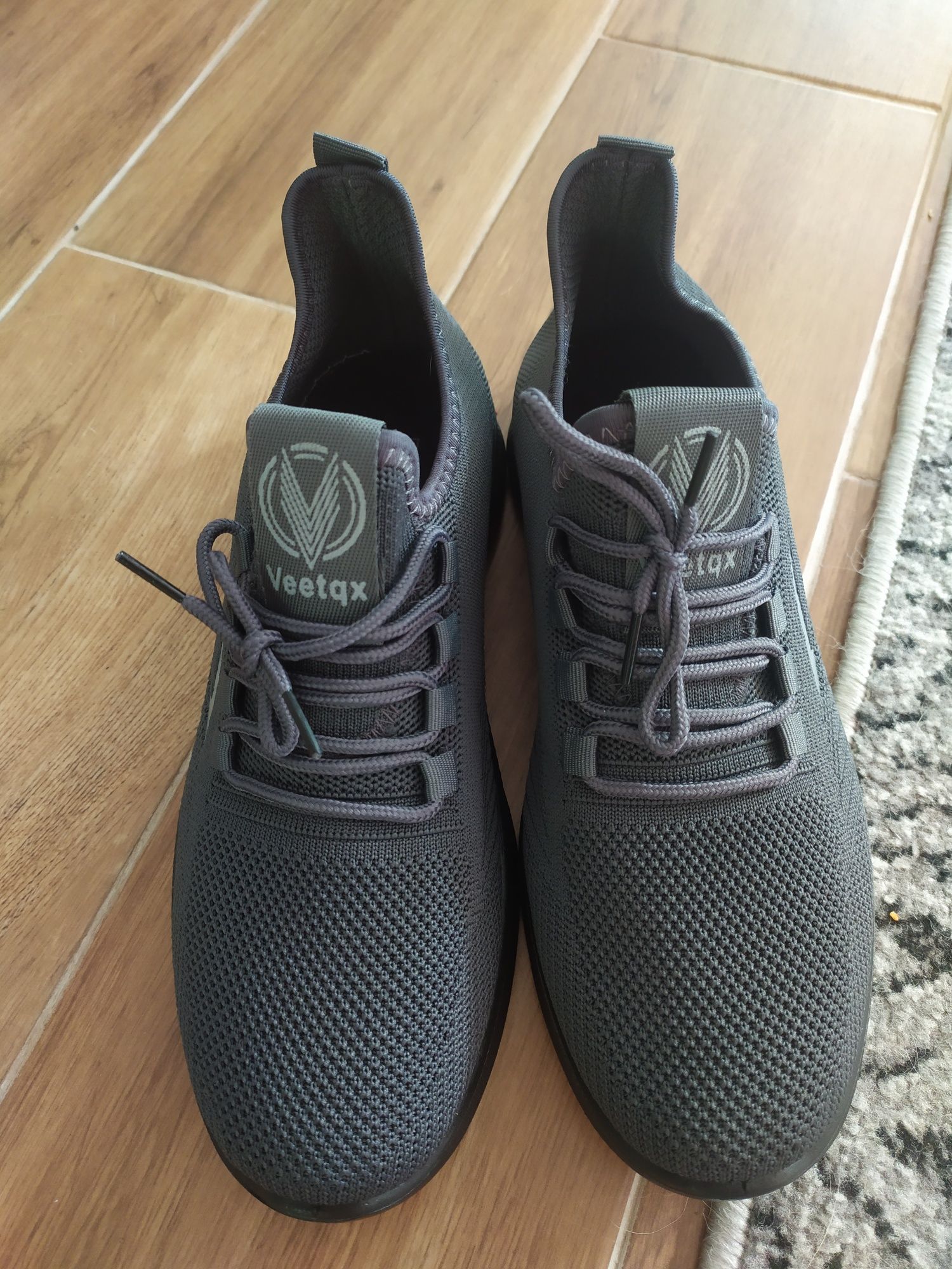 Adidasy Sportowe nowe 43
