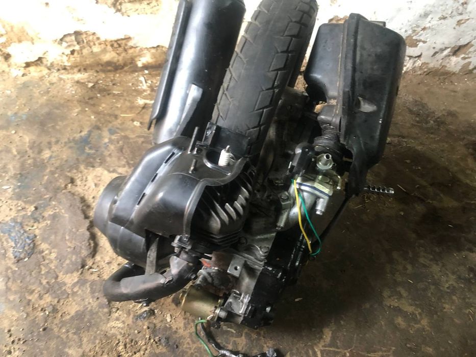 Продаю мотор Хонда діо 27