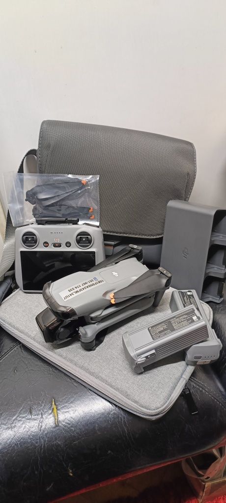 Drone dji Air3 (novo) combo : RC2 + 3 baterias