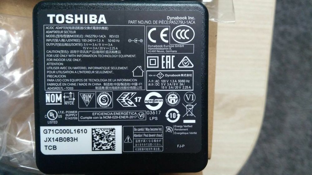 Zasilacz do laptopa nowy Toshiba dynabook USB-c