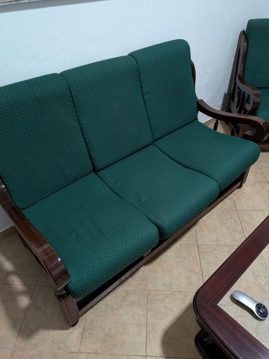 Sofa mesa e 2 poltronas