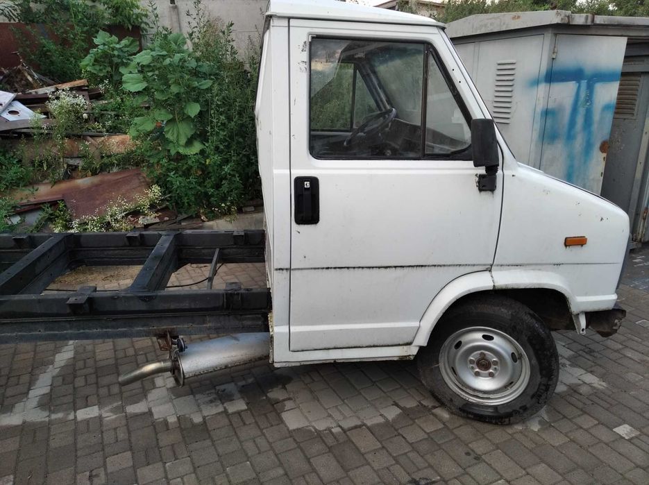 Продам PEUGEOT J5  2004  евакуатор