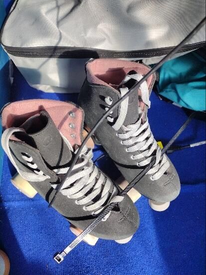 RS D 500 N38 - Patins derby patins em linha