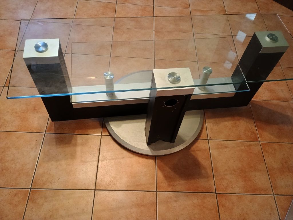 Stolik pod telewizor