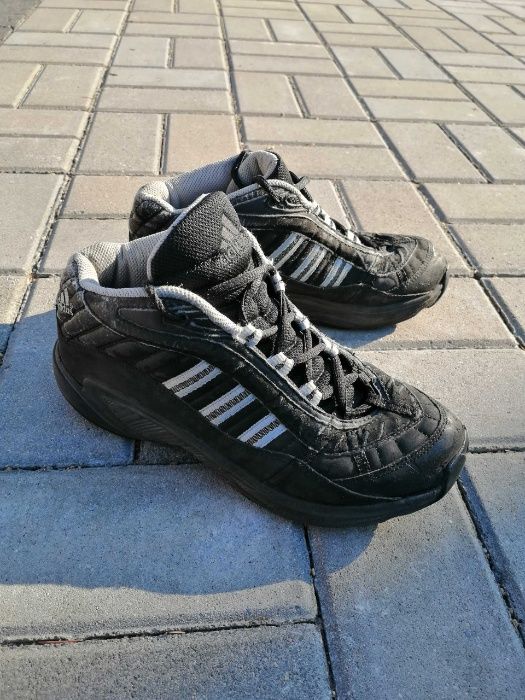 Buty sportowe Adidas rozmiar 38 2/3