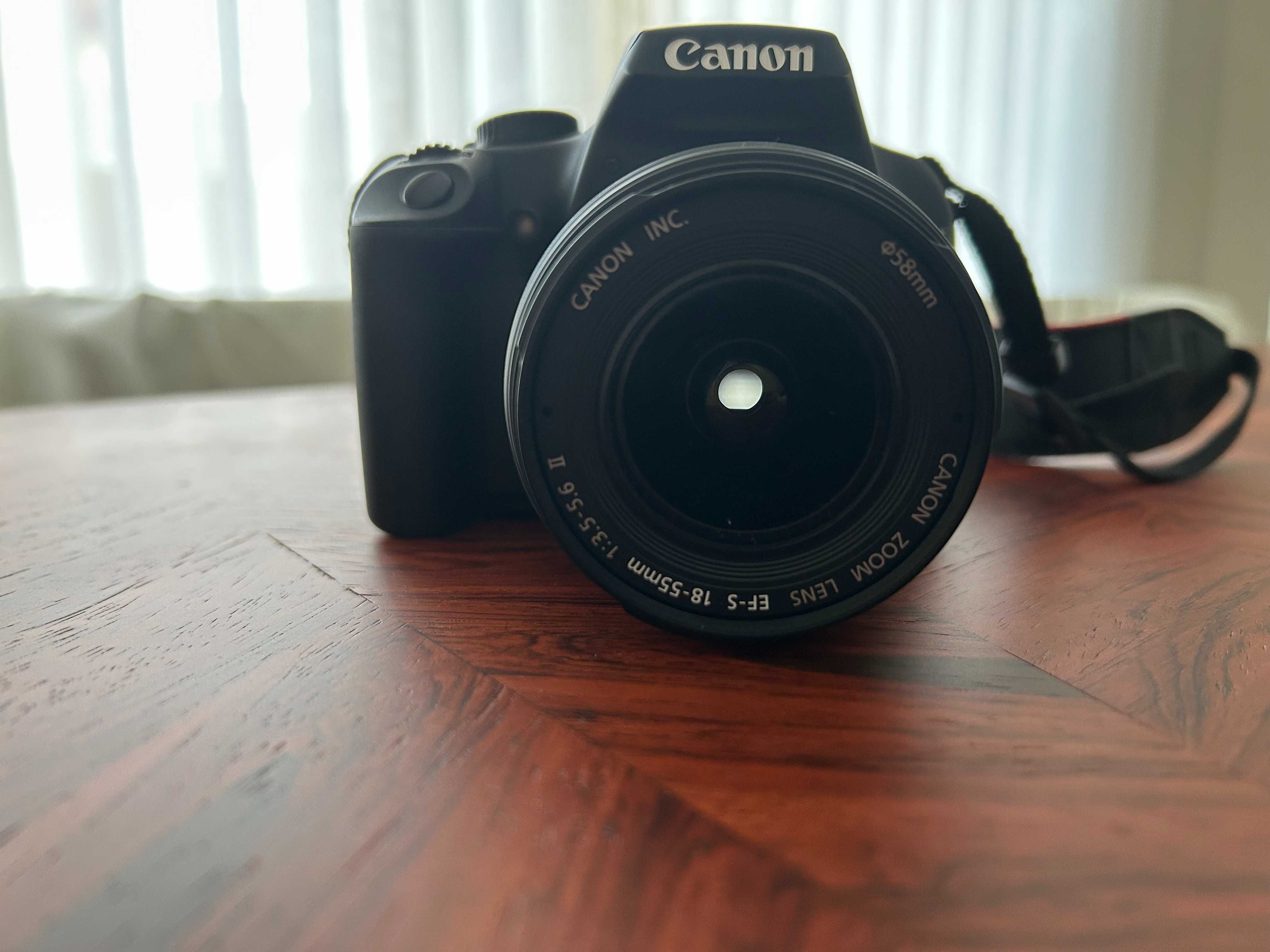 Máquina Fotográfica Canon 1000D