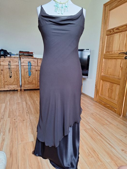 Nowa, piękna suknia r.44