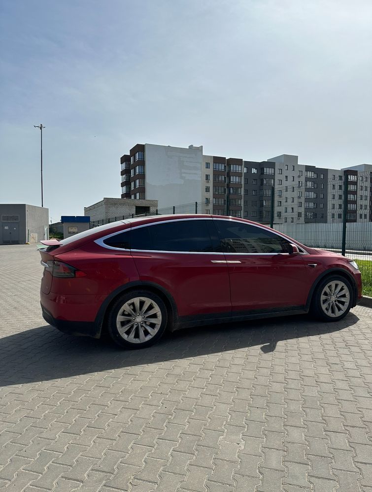 Tesla model X 2018