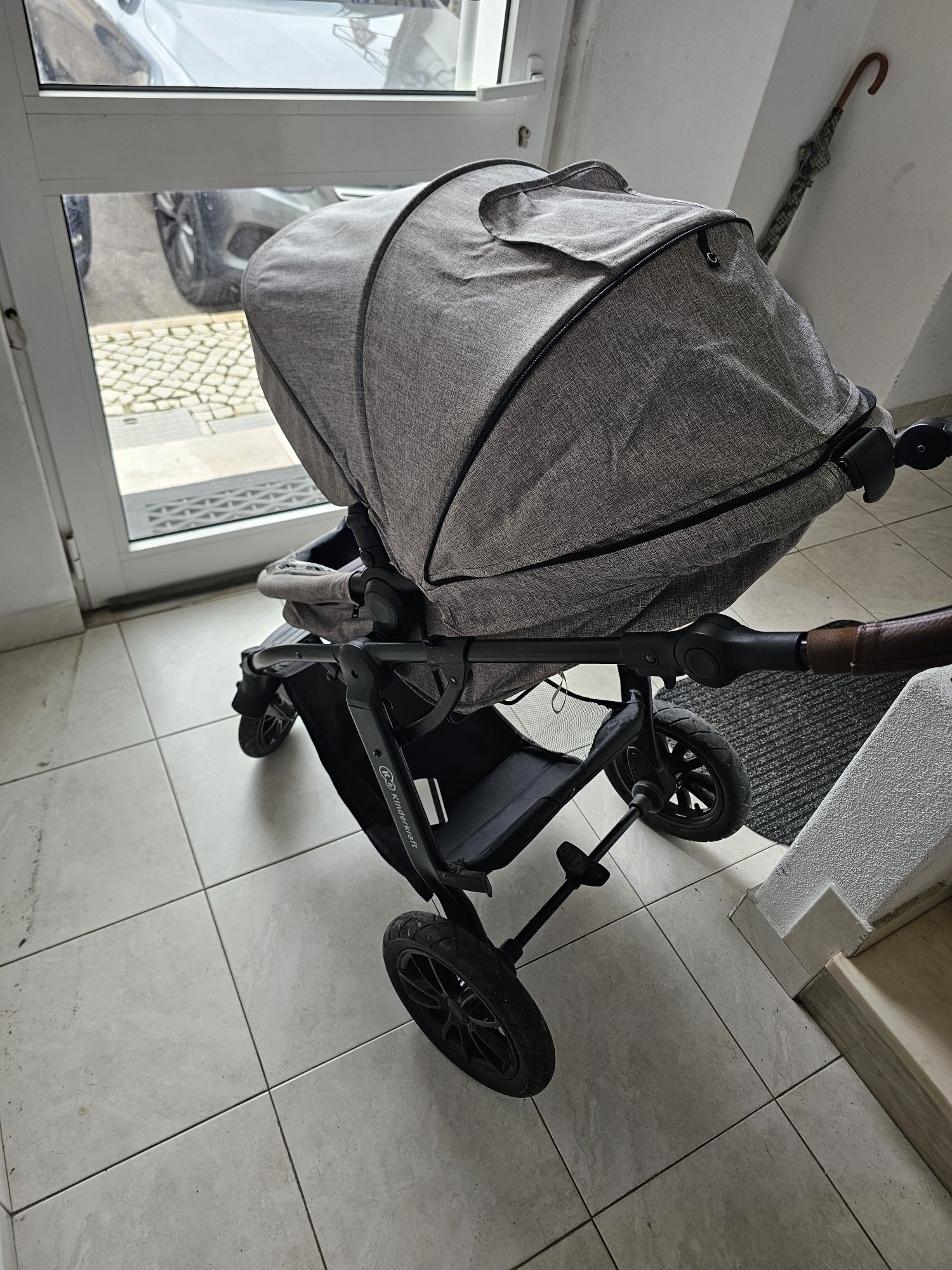 Kinderkraft Carrinho de bebé ( Semi Novo )