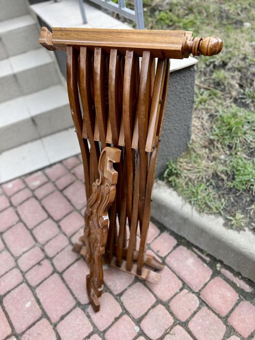 Римський стілець ,,савонароле,,