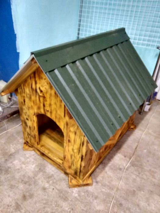 Собача будка  дерев'яна