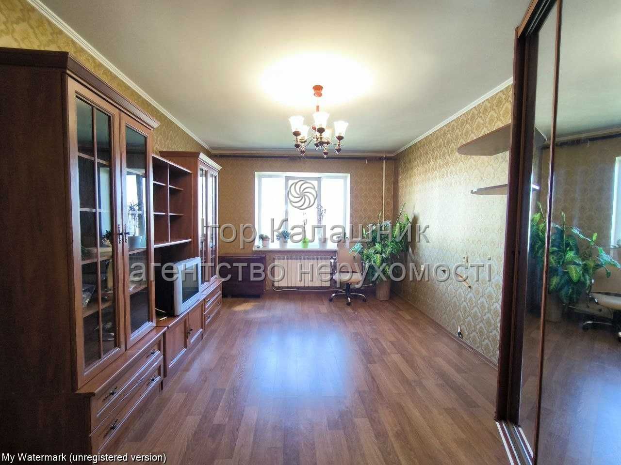 Продаж 3 кімн квартири вул Вербицького, 8А метро Харківська 15хв.пішки