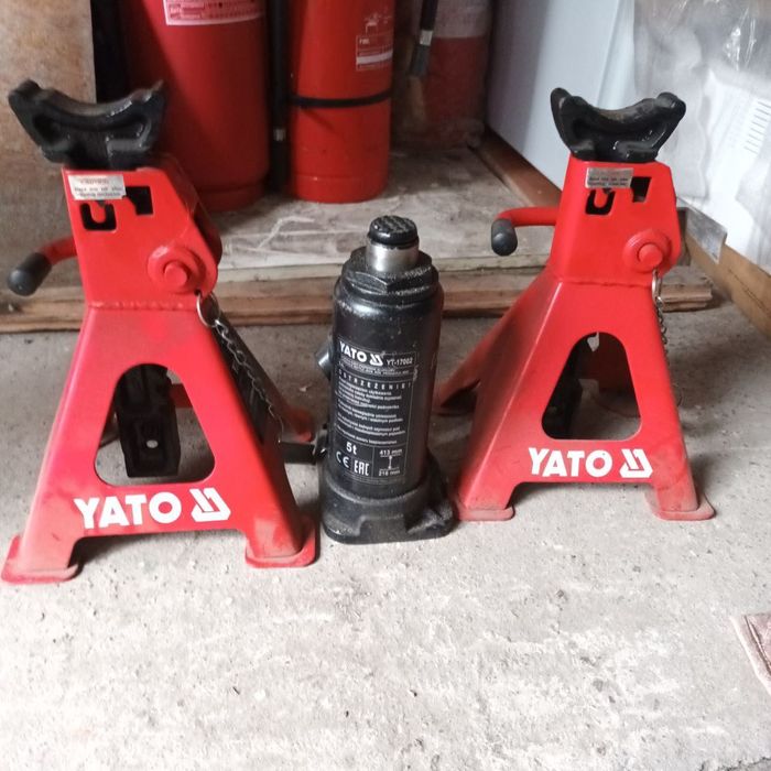 Домкрат 5т + козлики 2шт.