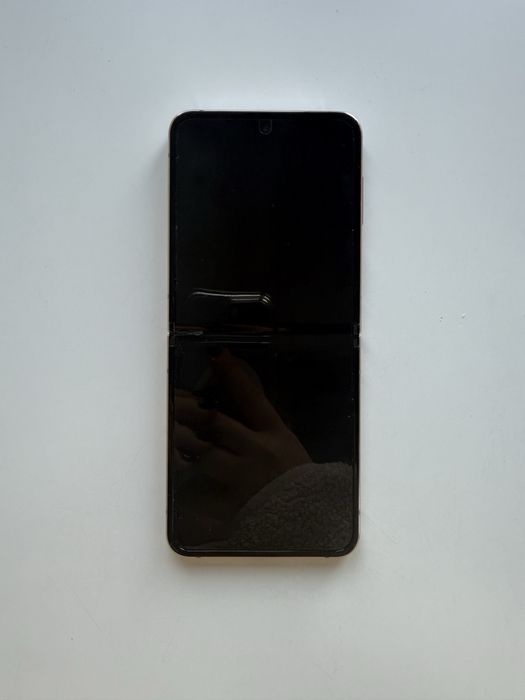 Samsung Galaxy Z Flip4 5G