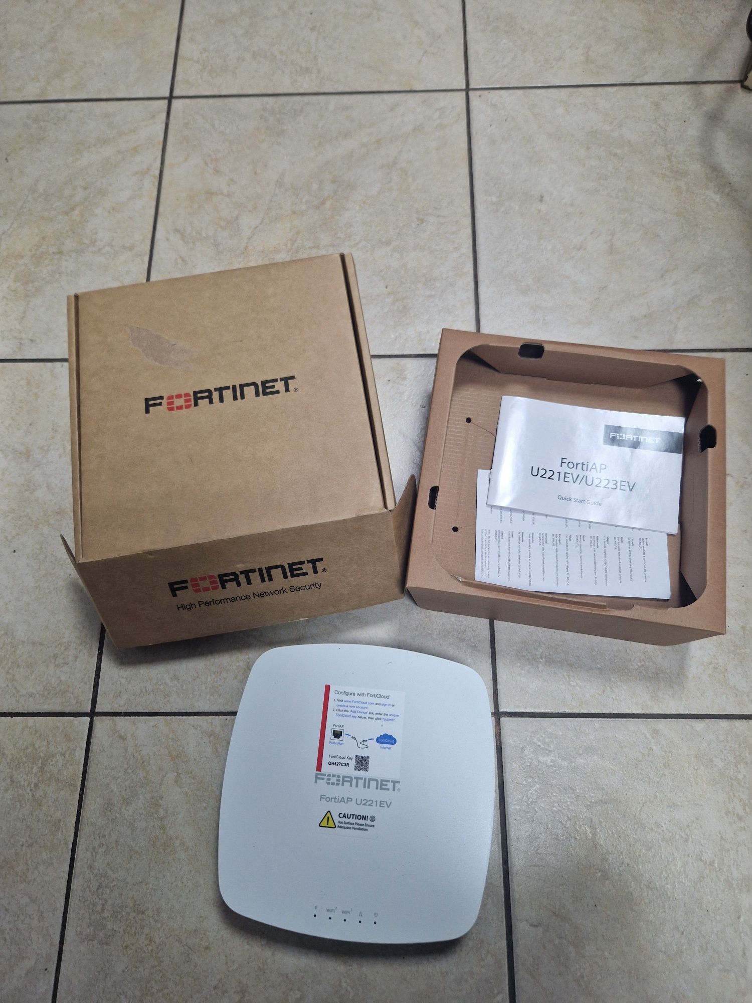 Wi-Fi FortiNet FortiAP FAP-U221EV