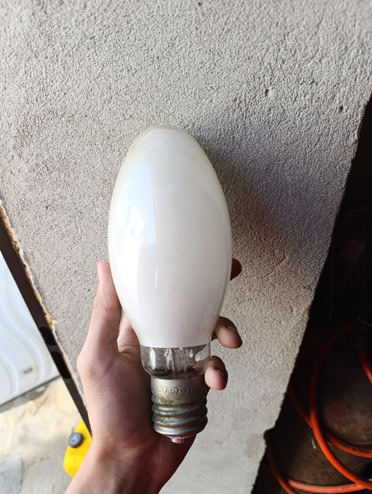 Лампа ДРЛ-250 Ват(5шт) і 400 Ват (1 шт) (QE-250) E-40