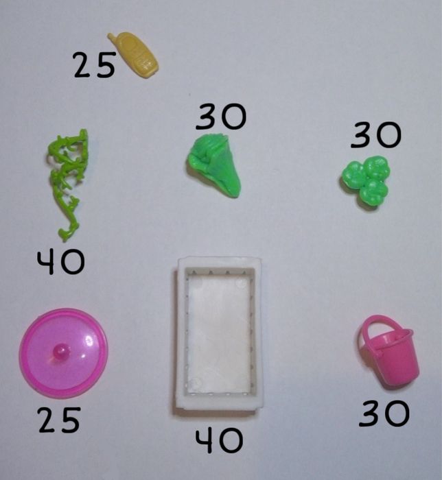 Кукольные аксессуары.Сумочки,тремпель и тд.(монстр хай,эвер афтер хай)