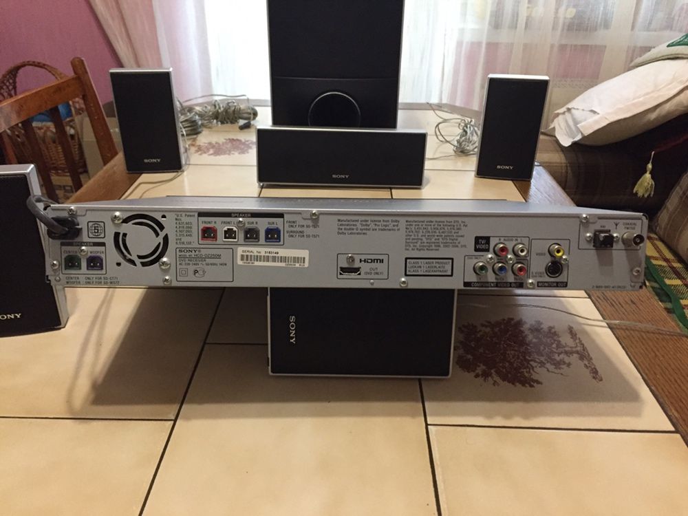 Продам DVD THEATRE  SYSTEM  DAV - DZ250 M  Домашній кінотеатр